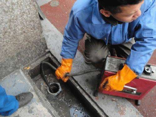 东海疏通下水道